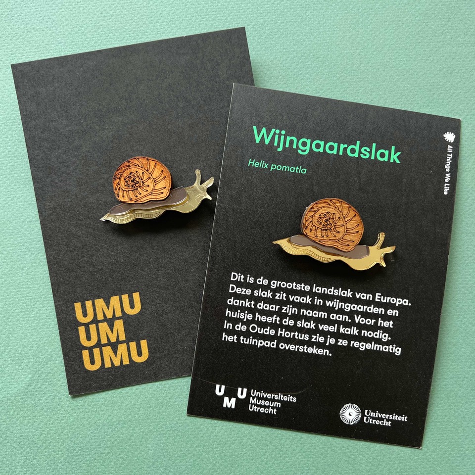 UMU-slak Janneke van der Heijden, All Things We Like met Botanische sieraden UMU
